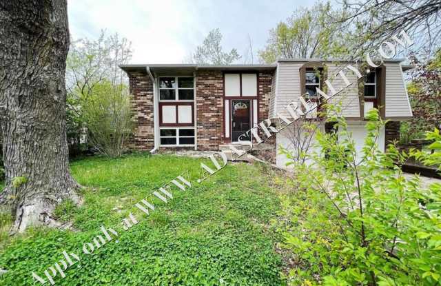 Cozy 4 Bedroom 3 Bath in Olathe-Available In JULY!! photos photos