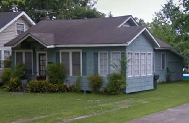 2109 Stanton Street - 2109 Stanton Street, Lake Charles, LA 70601