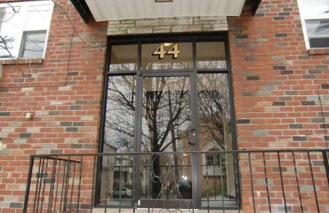 44 Dempsey Avenue Gallery 2