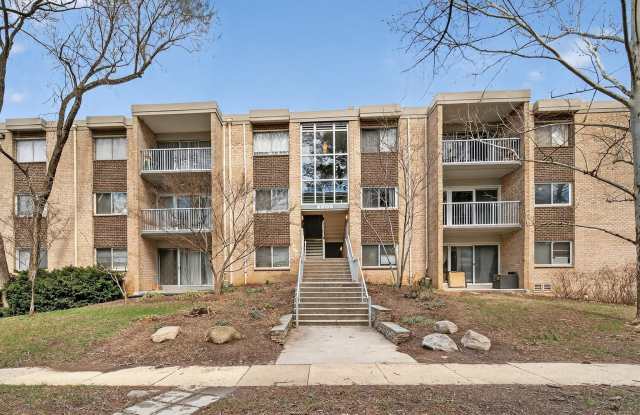 2908 KINGS CHAPEL Road unit: 03/12 photos photos