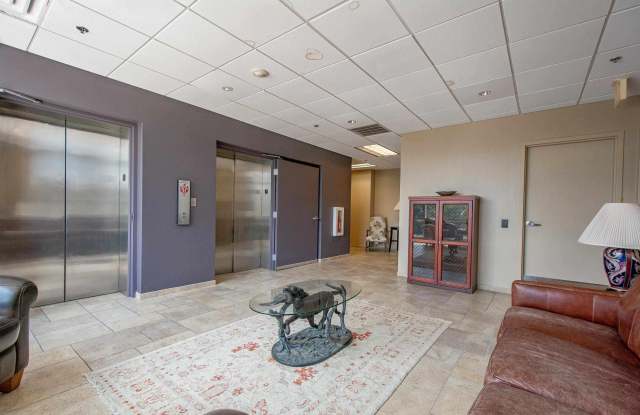5 Statehouse Plaza Gallery 2