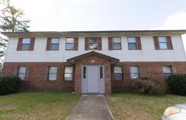 103 Ravenwood Drive - 103 Ravenwood Drive, Jacksonville, NC 28546