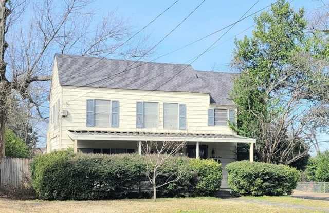 1403 S Donnybrook Avenue - 1403 South Donnybrook Avenue, Tyler, TX 75701