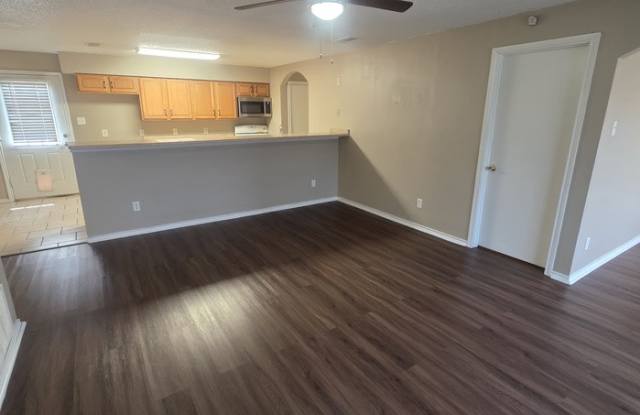 707 Devonian Drive Gallery 3