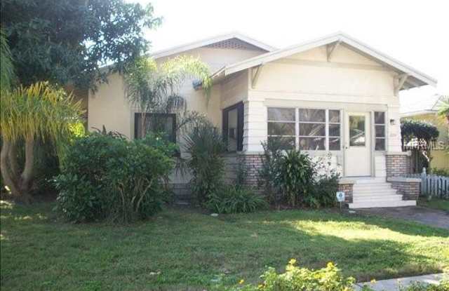 1074 23RD AVENUE N - 1074 23rd Ave N, St. Petersburg, FL 33704