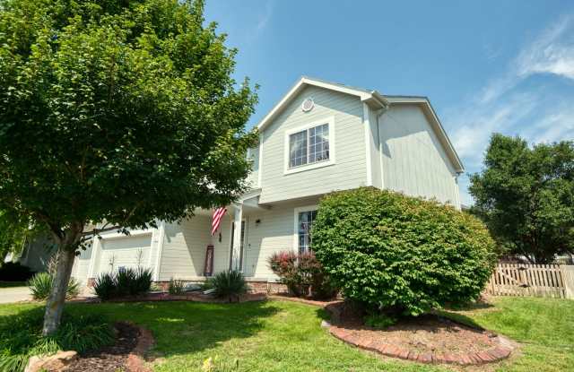 Spacious Four Bedroom - Available Soon! Gallery 4