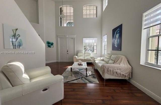 712 Tulip Cir - 712 Tulip Circle, Weston, FL 33327