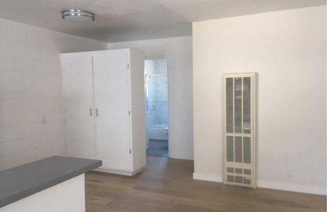 98 Vernon photos photos