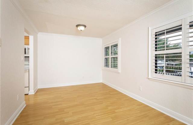 500 N PENNSYLVANIA AVENUE Gallery 4