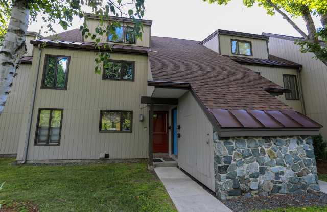 111 Brook Hollow Gallery 2