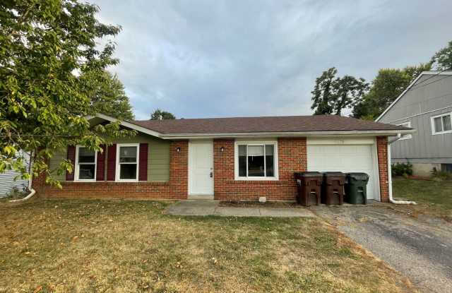 2685 John Gray 3BR/1.5BA (Cincinnati) - 2685 John Gray Road, Pleasant Run, OH 45231