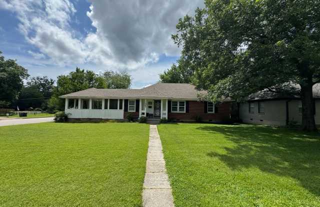 1283 Colonial Road photos photos
