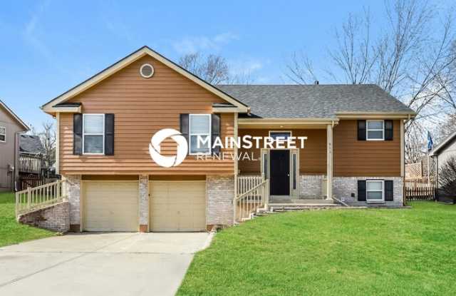 912 Southwest Foxtail Drive - 912 Southwest Foxtail Drive, Grain Valley, MO 64029