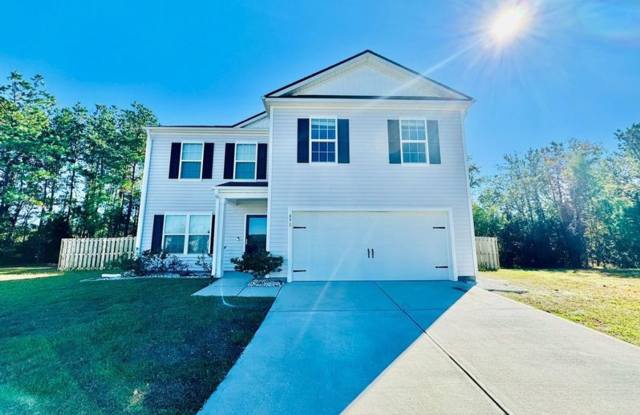 4 bed 2.5 bath located in The Links at Way Station!! Available in August!! photos photos