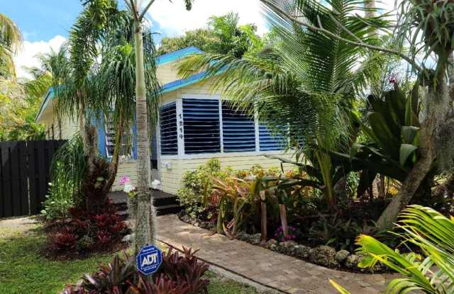 1214 NE 2nd Avenue photos photos