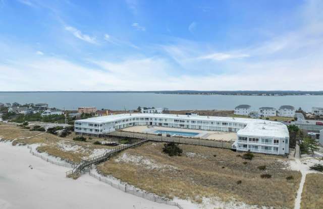 585 Dune Road - 585 Dune Road, Westhampton, NY 11978