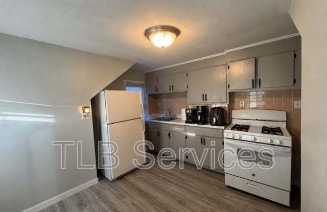 510 South State Street - 3 Upstairs photos photos