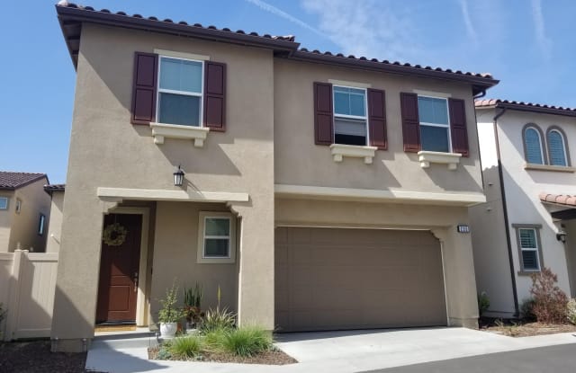 235 W Ridgewood - 235 W Ridgewood, Long Beach, CA 90805