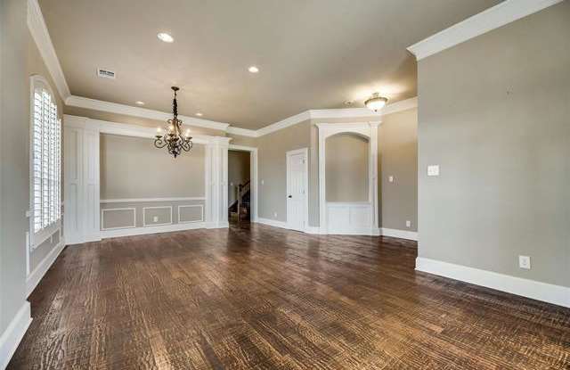 2501 Buttonwood Drive Gallery 4