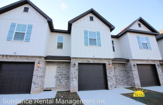 10 Alder Avenue SE - 10 Alder Avenue Southeast, Fort Walton Beach, FL 32548