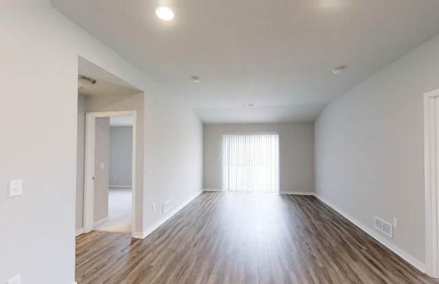 Condo Style Lower 2 Bedroom 2 Bathroom Apartment photos photos
