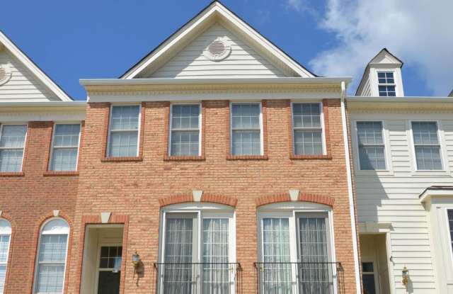 25332 WHIPPOORWILL TER - 25332 Whippoorwill Terrace, South Riding, VA 20152