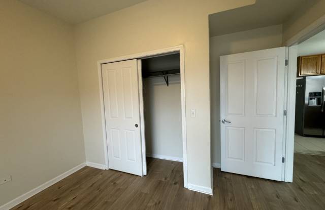 3200 S OAK PARK Avenue Gallery 3