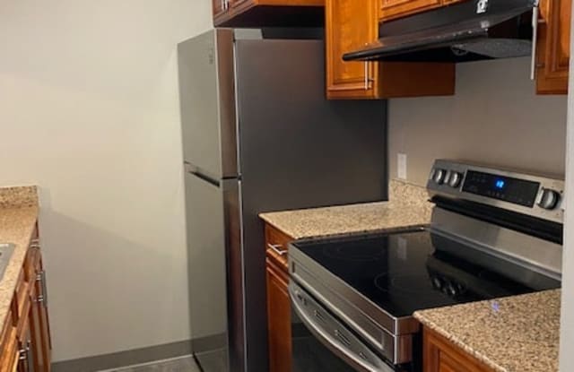 144 Gluck St photos photos