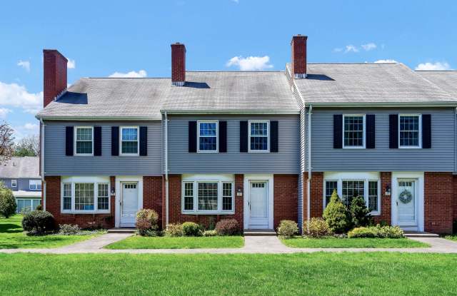 2 Barrington Drive - 2 Barrington Drive, Wethersfield, CT 06109