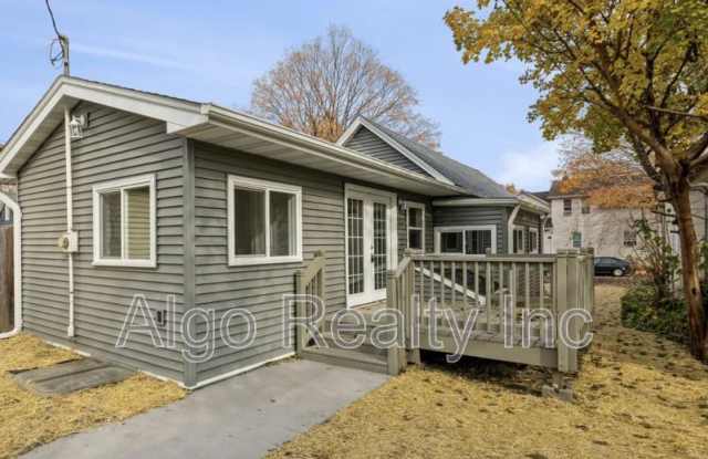 1209 North Woodbridge Street photos photos