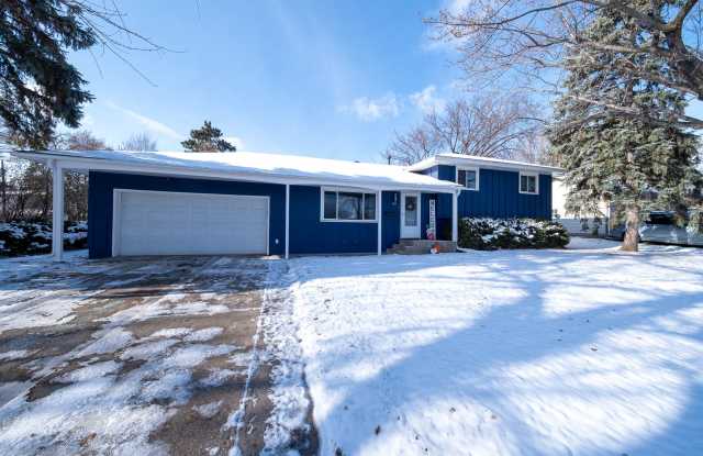 7801 Noble Ave. N. - 7801 Noble Avenue North, Brooklyn Park, MN 55443