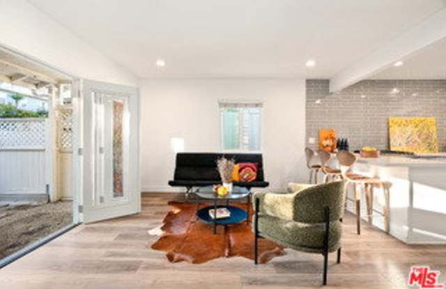 3108 Laurel Avenue Gallery 4