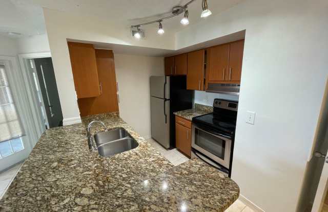 Condo Convenient to Attractions! Bella Vista Community! AVAILABLE AUGUST 13th! Gallery 4