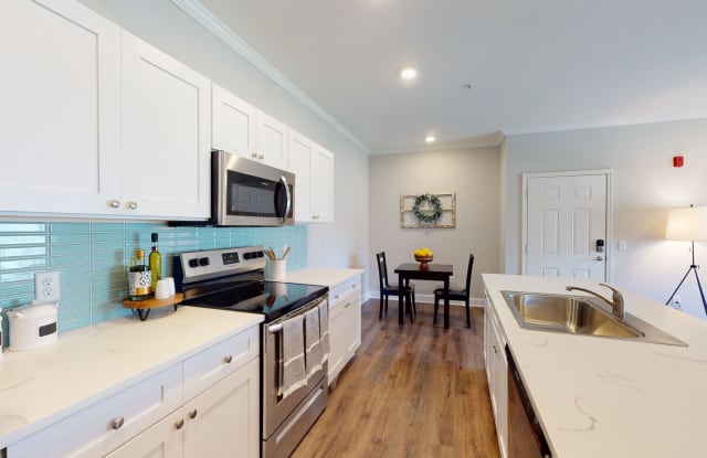 Coastal Club Apartments Gallery 3