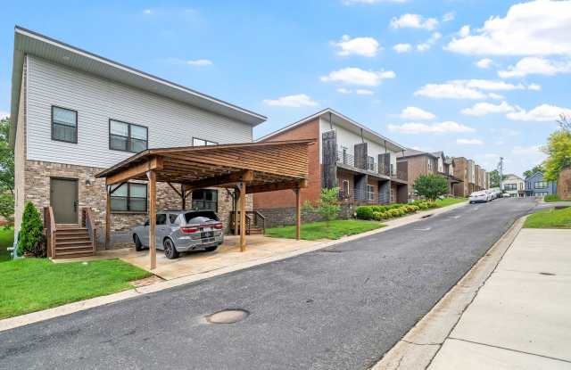 Large 3 Bedroom 3 1/2 Bath Condo For Rent in Downtown Clarksville! photos photos