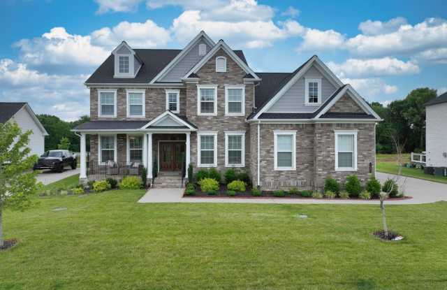 **EXECUTIVE 2022-BUILT HOME IN WILLIAMSON COUNTY ZONED FOR PAGE MIDDLE AND PAGE HIGH** photos photos