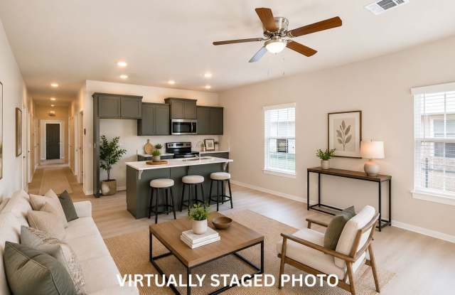 Brand-New 2BR/2BA Duplex Near Central Mall & Fort Sill Gallery 3