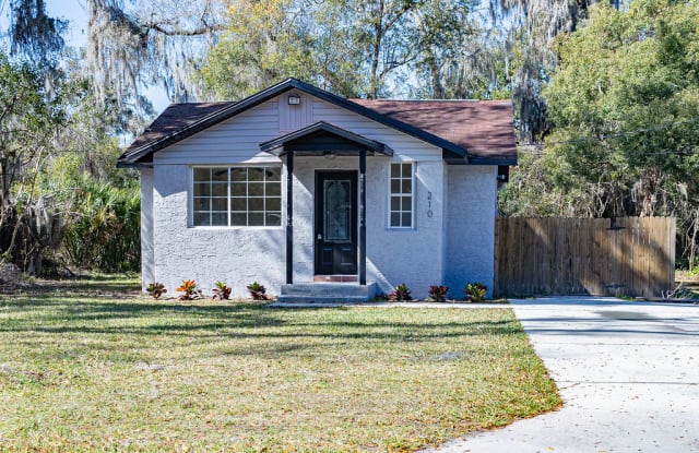 210 Winslow Avenue photos photos