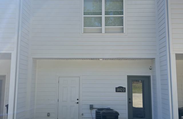 1442 East Huntsville Road - 2 photos photos