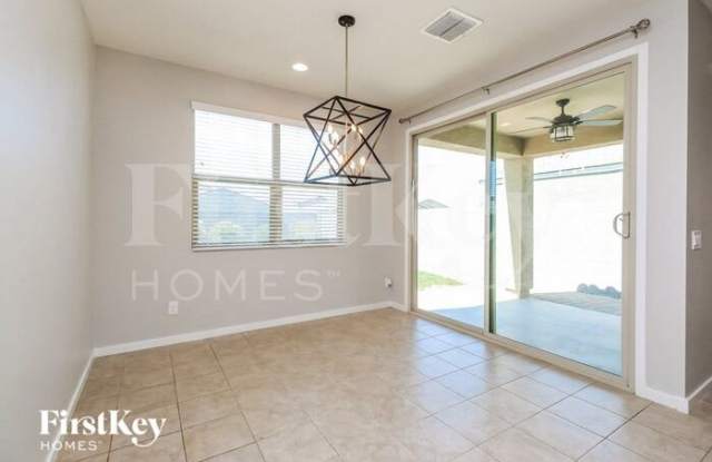 588 West Cholena Trail Gallery 4