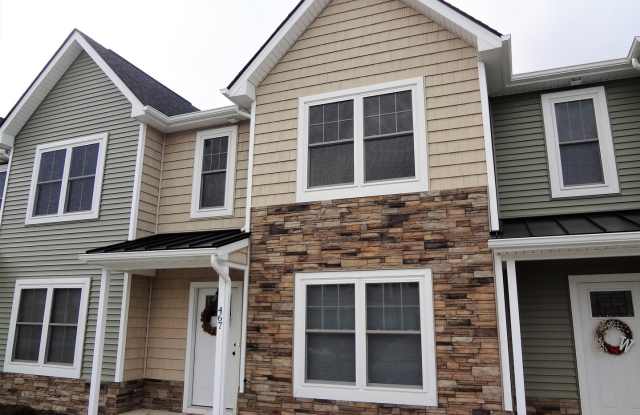 Excellent Townhouse in Ideal Location photos photos Excellent Townhouse in Ideal Location photos photos