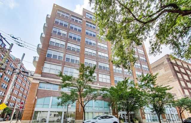 933 W Van Buren Street - 933 West Van Buren Street, Chicago, IL 60607