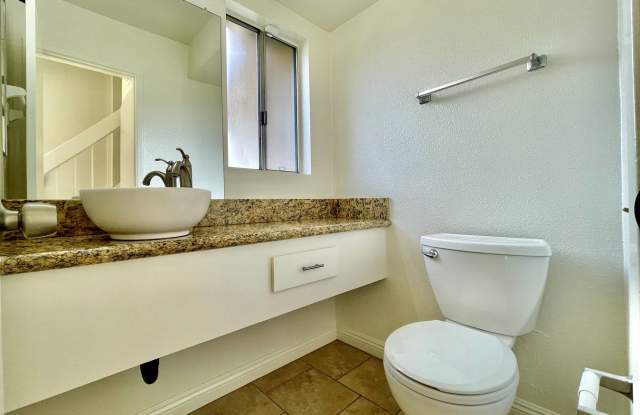 Townhome near San Luis Rey Trail! Gallery 4