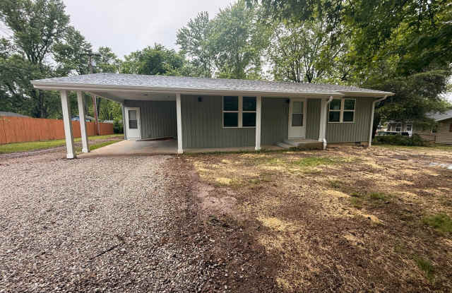 2 Bedroom, 1 Bath Remodeled House photos photos