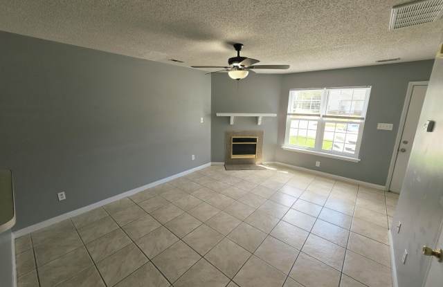 1073 W Pueblo Drive Gallery 4