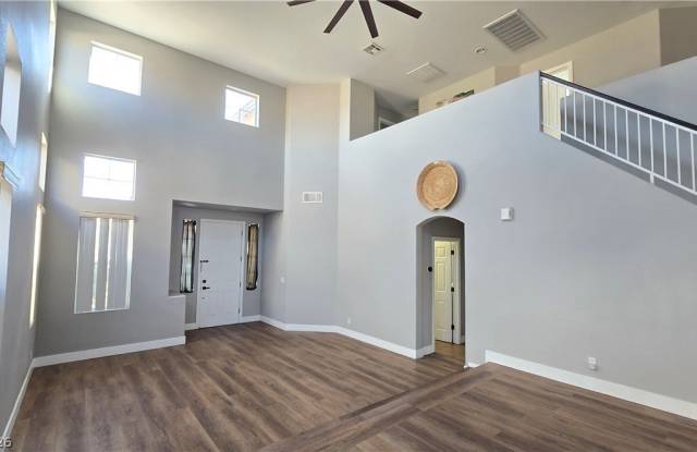 9860 Ridge Hill Avenue Gallery 3