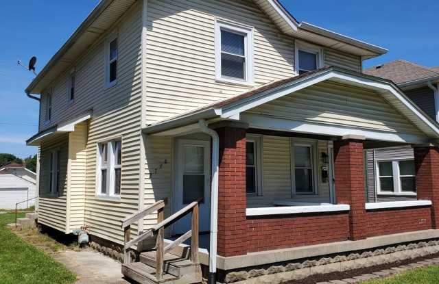 Updated 2 bedroom Townhouse - Garfield Park-South Neighborhood Gallery 2