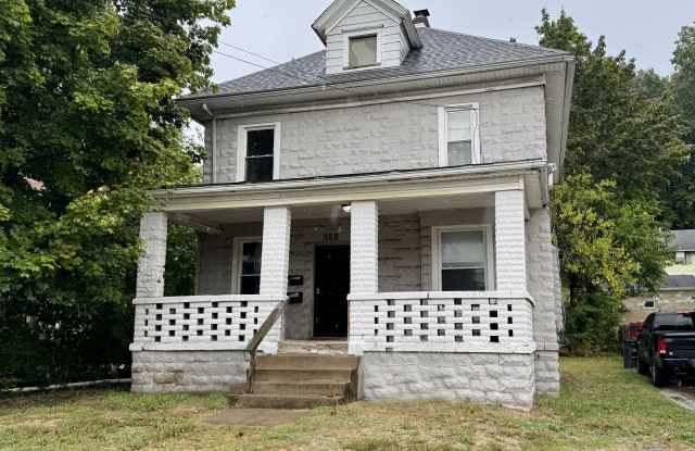 369 Cuyahoga St - 369 Cuyahoga Street, Akron, OH 44310