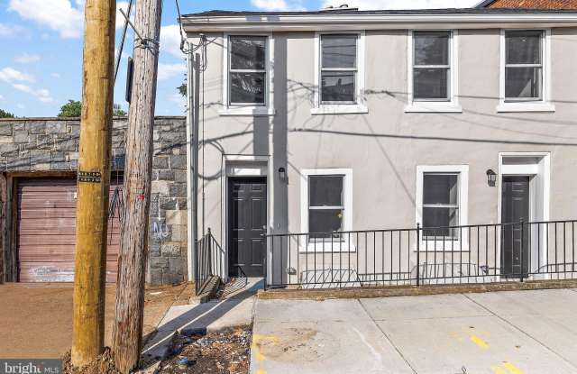 6 W 20TH Street Gallery 2