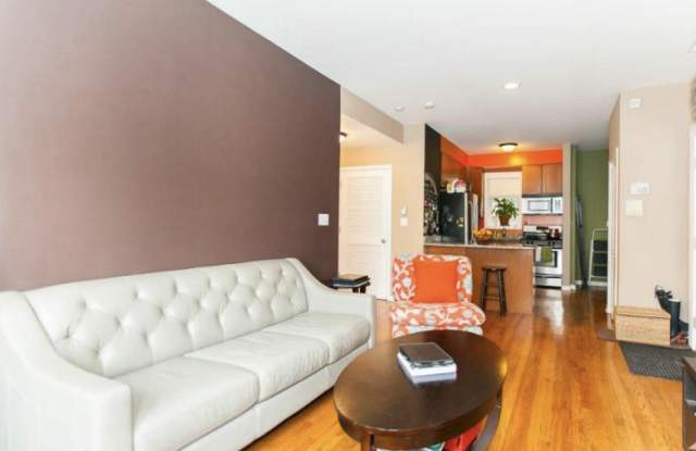 2721 N Sawyer Gallery 2